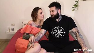 Silvia alázatos cumizása desmond kukacán latin hőn
