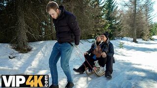 Tűz melletti forró generációs bujálkodás