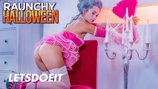 Shrima Malati maszkos öreg szeretővel ünnepli halloween-t könyörtelen dugással