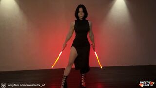 Sith lány magassarkúban titokban megkamatolyja a jediket naboon