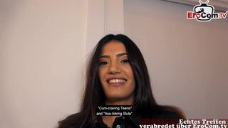 Német geek hapsi megkúrja a forró latin amerikai milf-et randin